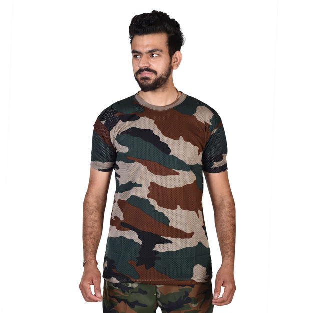 Half Sleeve Camo Print T-shirt - front